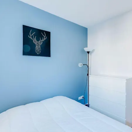 Le Lagon Bleu-8 * Frejus